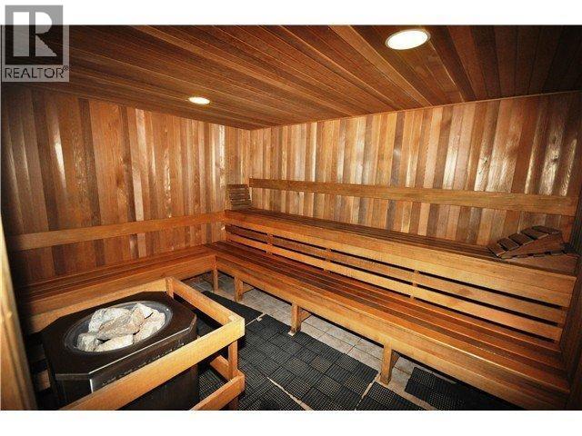 510 530 RAVEN WOODS DRIVE, North Vancouver