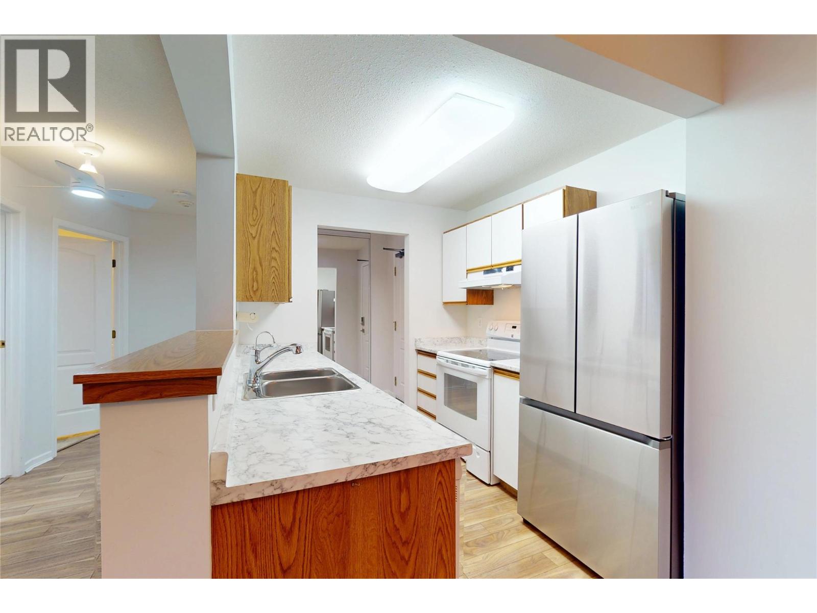 201 780 Houghton Road, Kelowna