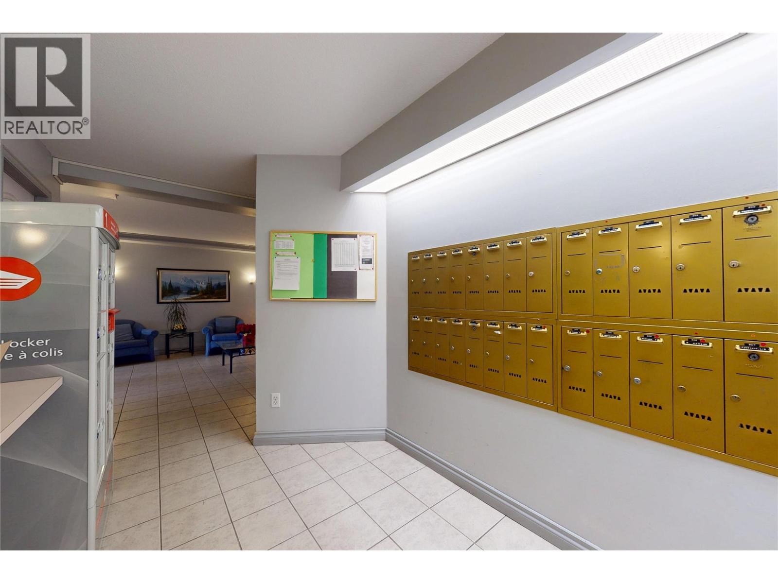 201 780 Houghton Road, Kelowna