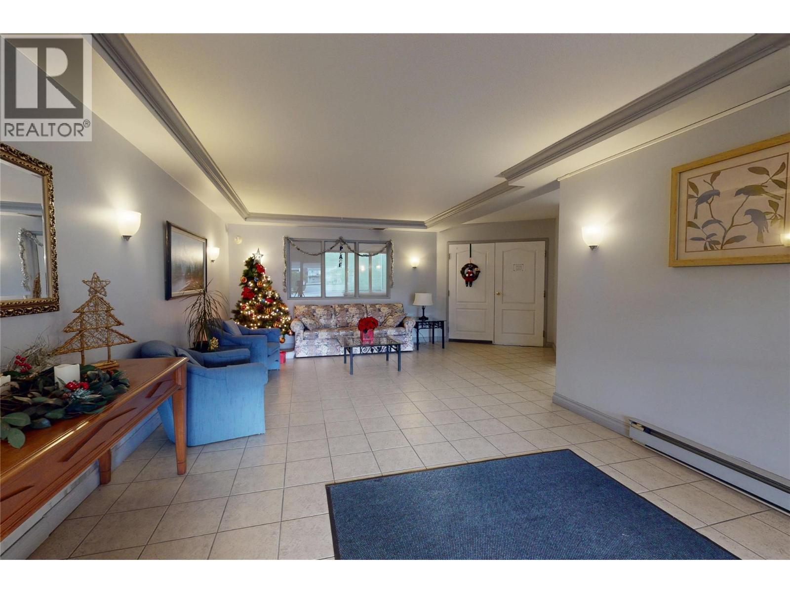 201 780 Houghton Road, Kelowna