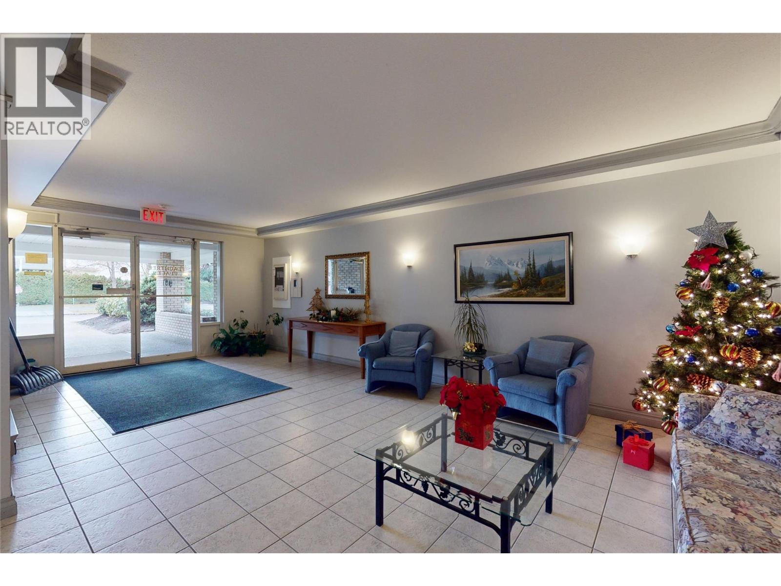 201 780 Houghton Road, Kelowna