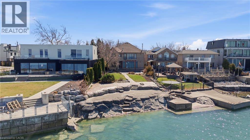 4 LAKESIDE DRIVE - 38