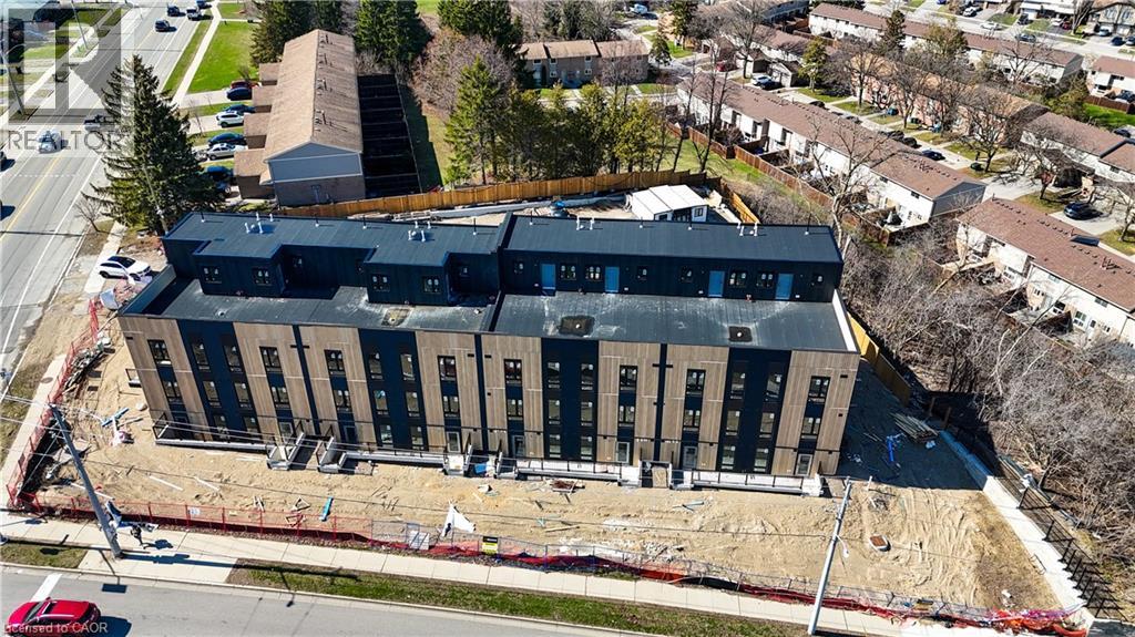 854 DOON VILLAGE Road Unit# 6, Kitchener, Ontario, N2P1A3 — Photo 8