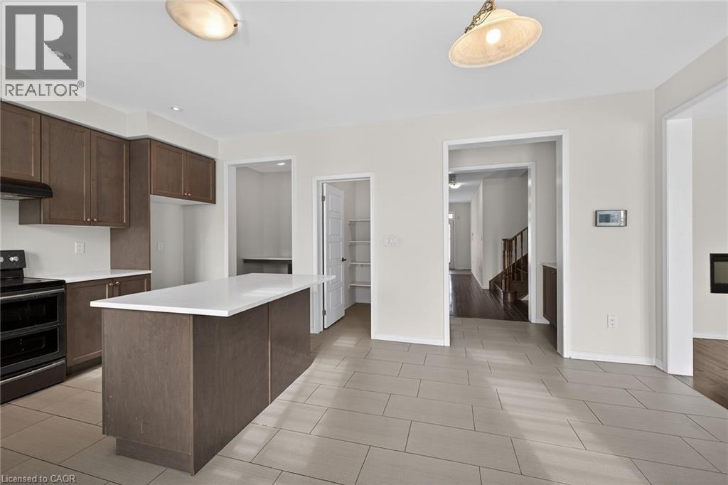 17 LARRY CRESCENT - 18
