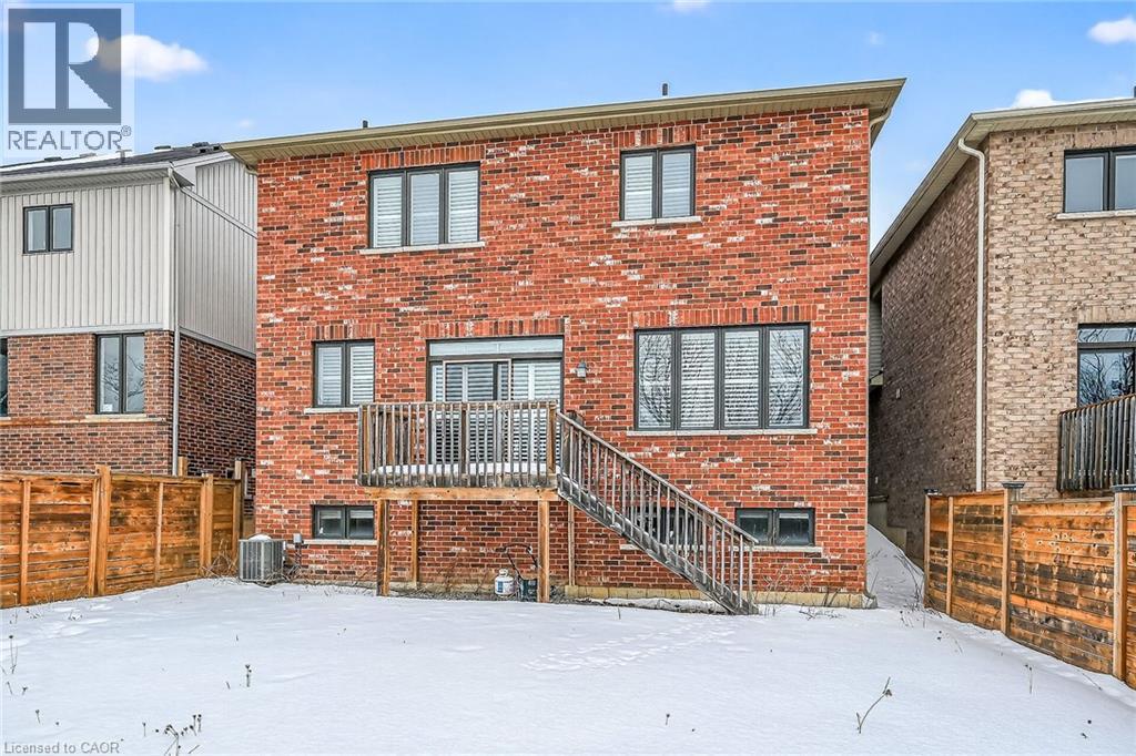 17 LARRY CRESCENT - 42