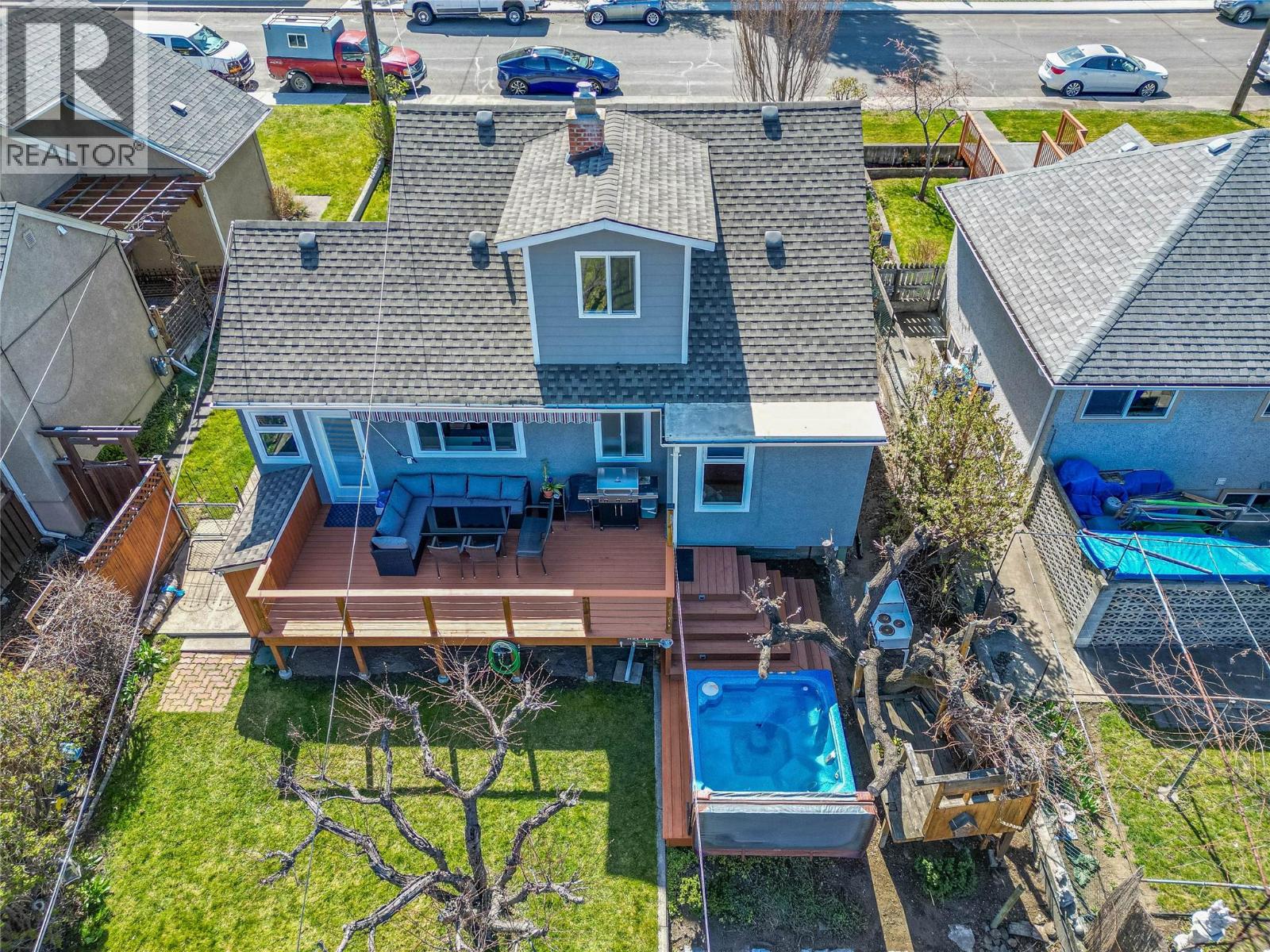 1054 DOMINION STREET - 38