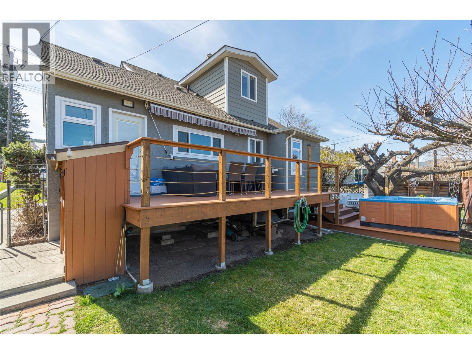 1054 DOMINION STREET - 23