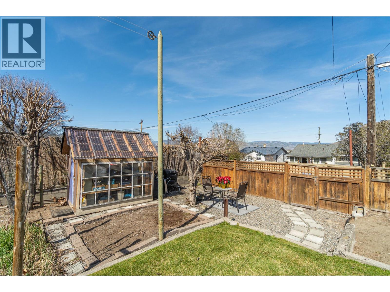 1054 DOMINION STREET - 24