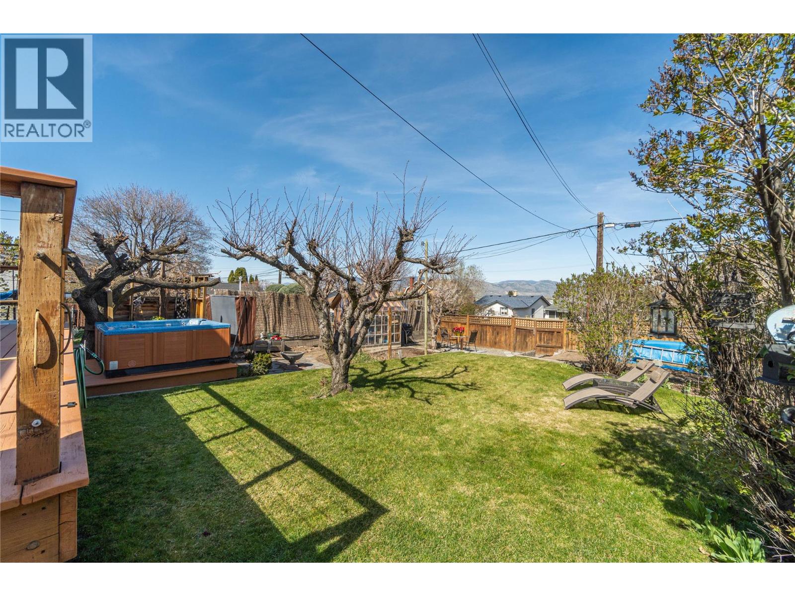 1054 DOMINION STREET - 21