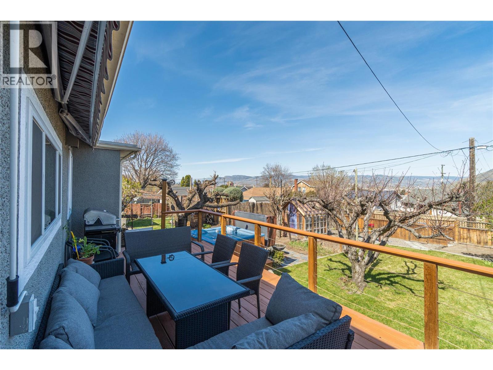 1054 DOMINION STREET - 29