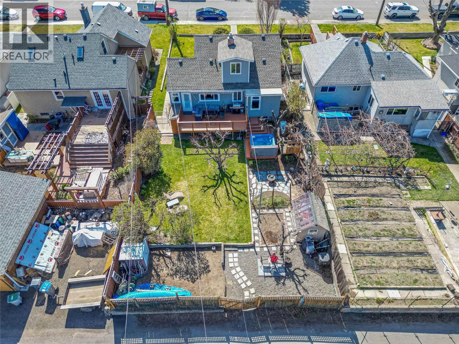 1054 DOMINION STREET - 19