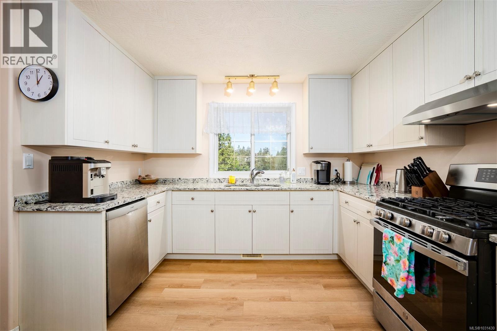 4749 HAMMOND BAY RD - 22