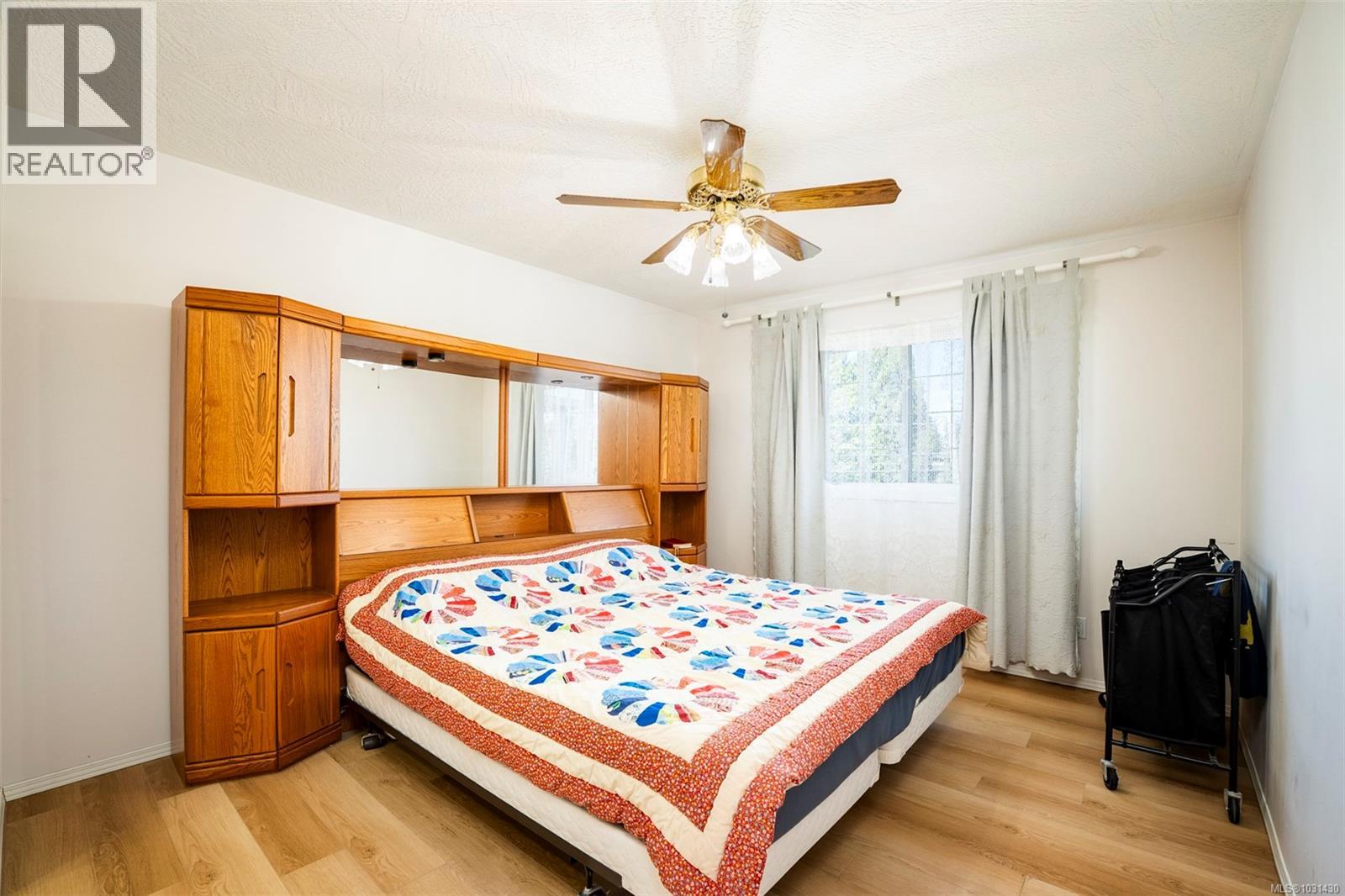 4749 HAMMOND BAY RD - 32