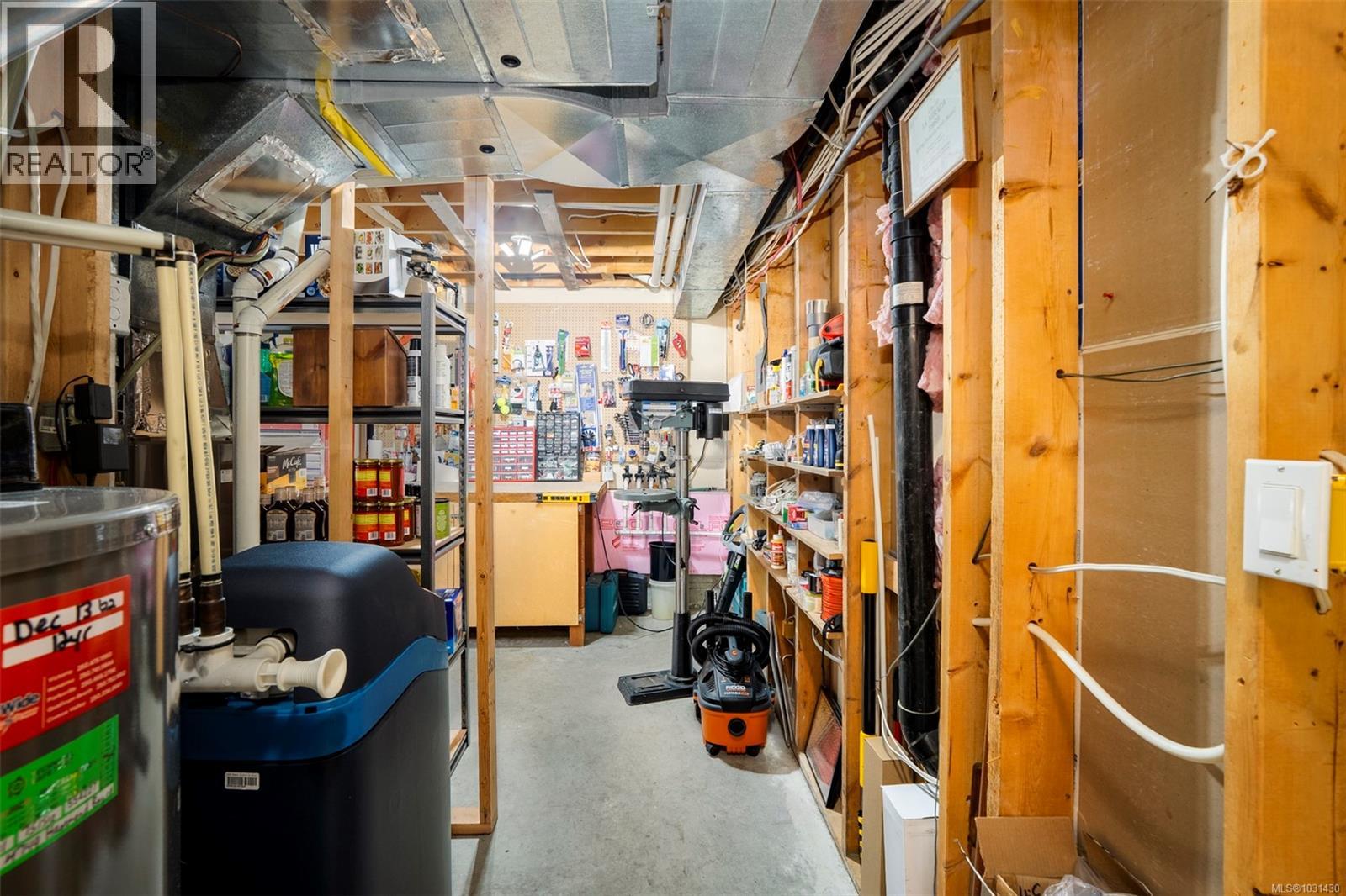 4749 HAMMOND BAY RD - 47