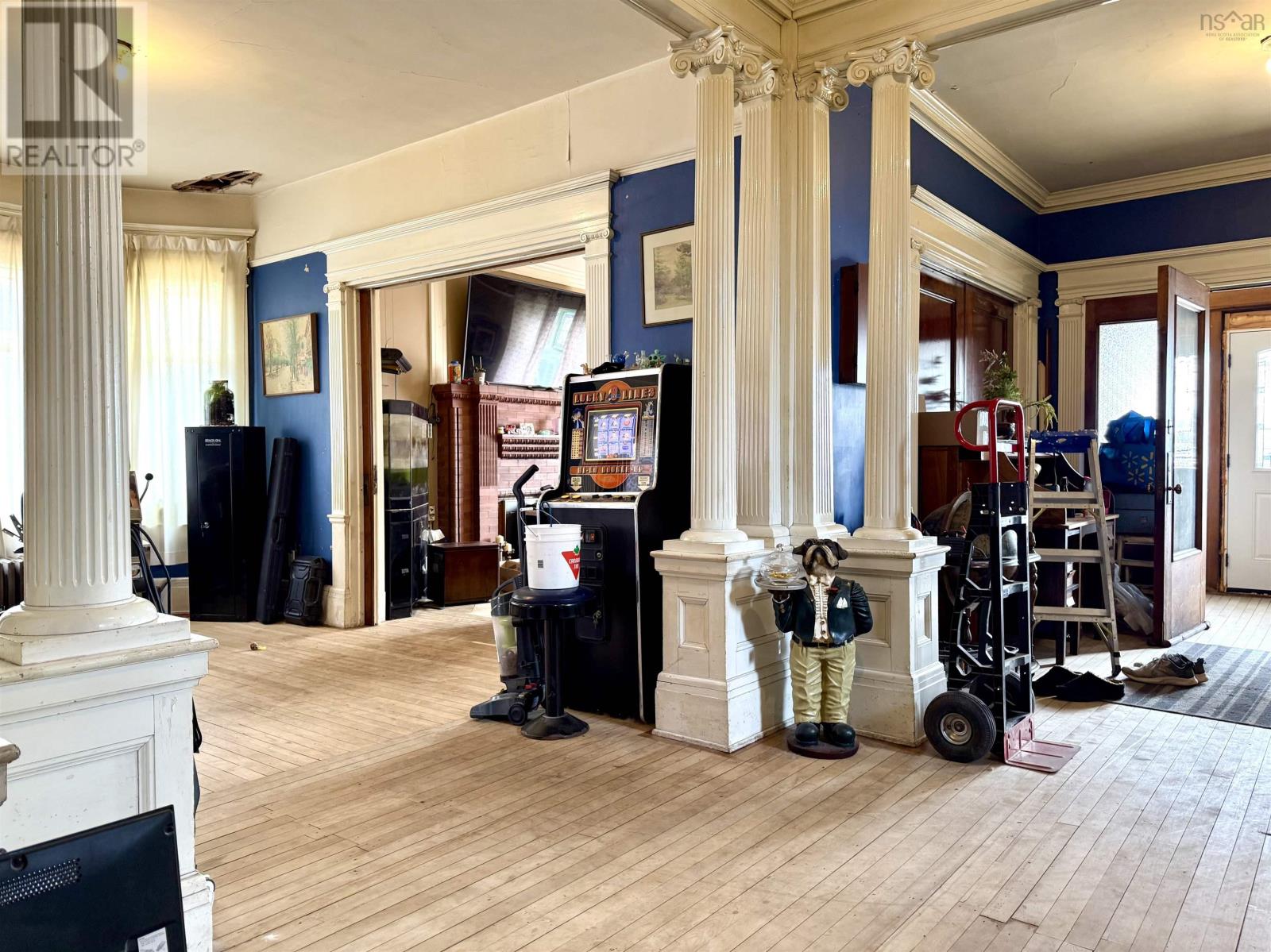 Property 12 of 50 of 3080 Highway 302