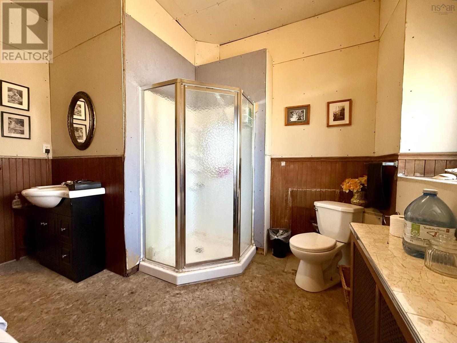 Property 31 of 50 of 3080 Highway 302