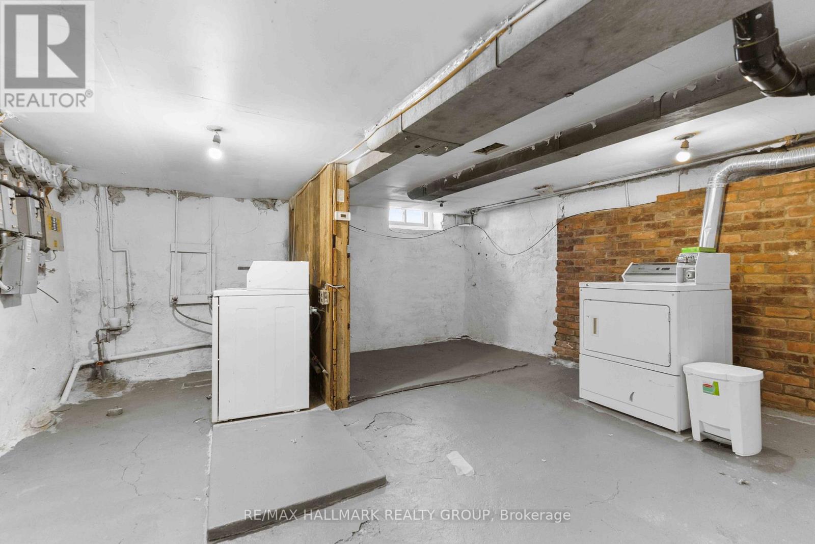 70 ANDERSON STREET - 35