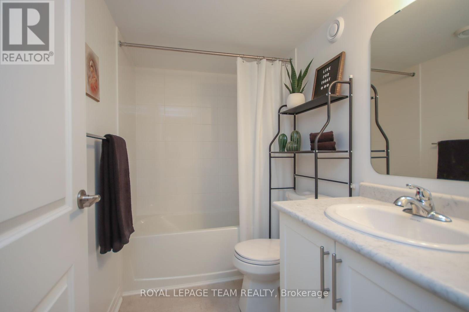 4pc Bath in finished Lower Level.