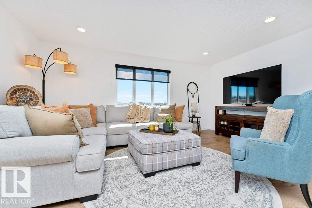 1269 MCLEOD AV, Spruce Grove