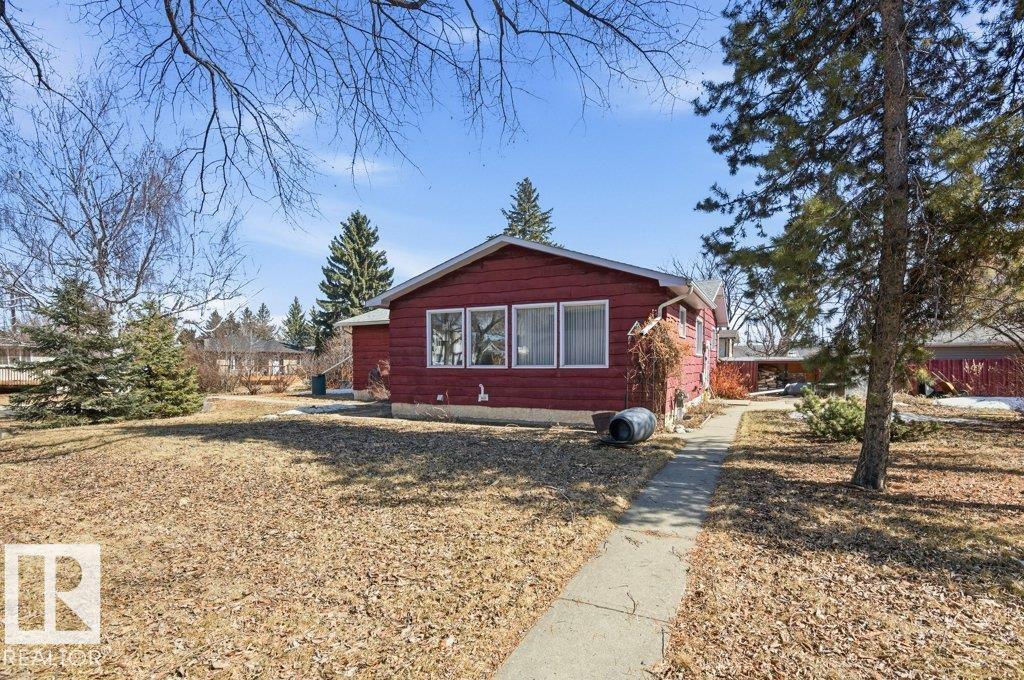 10459 66 AV NW - 3
