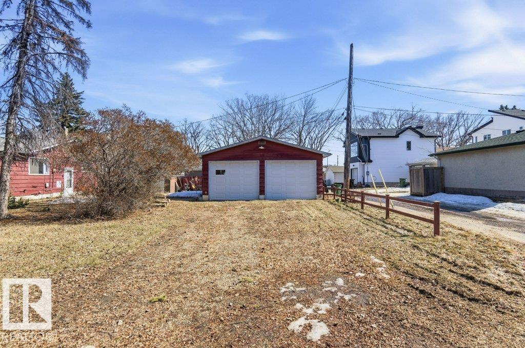 10459 66 AV NW, Edmonton