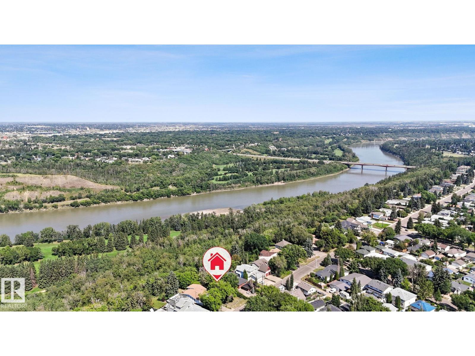 8028 Rowland RD NW, Edmonton