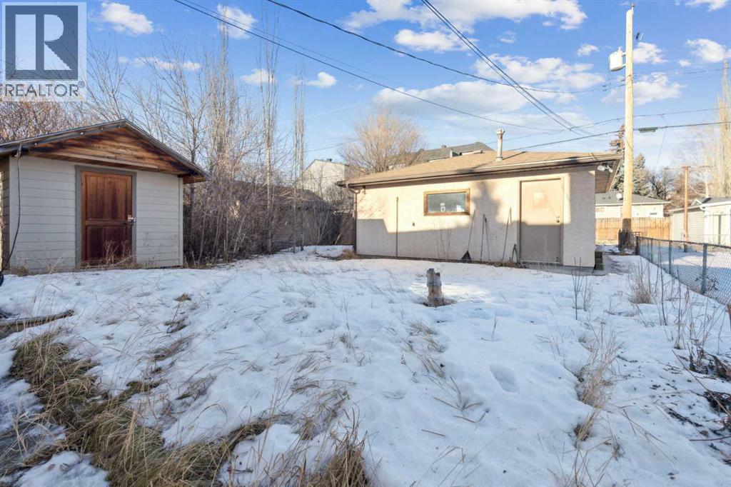 450 34 AVENUE NW - 21