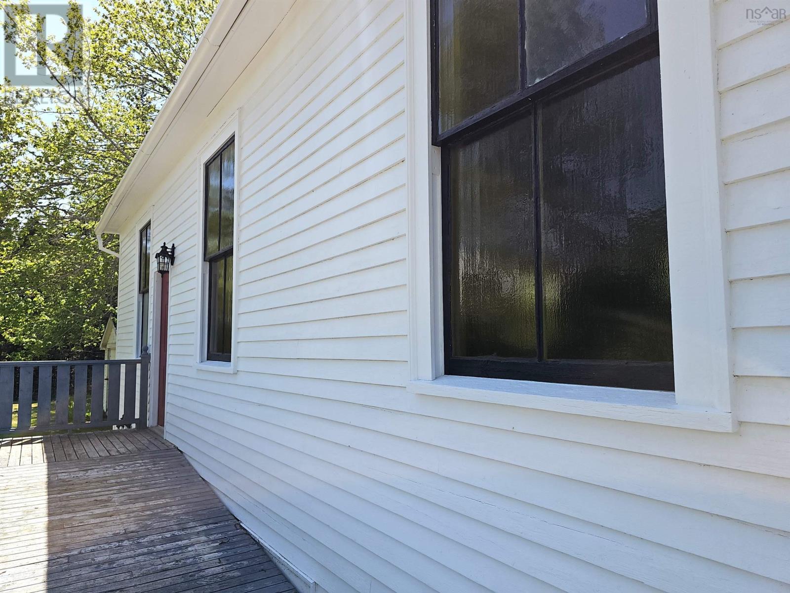 Property 9 of 38 of 6910 Highway 2