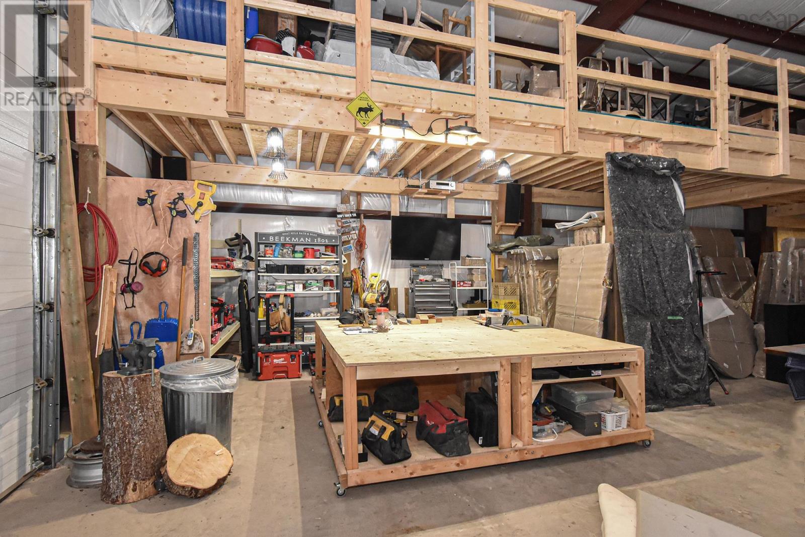 Property 31 of 44 of 9409 Highway 215