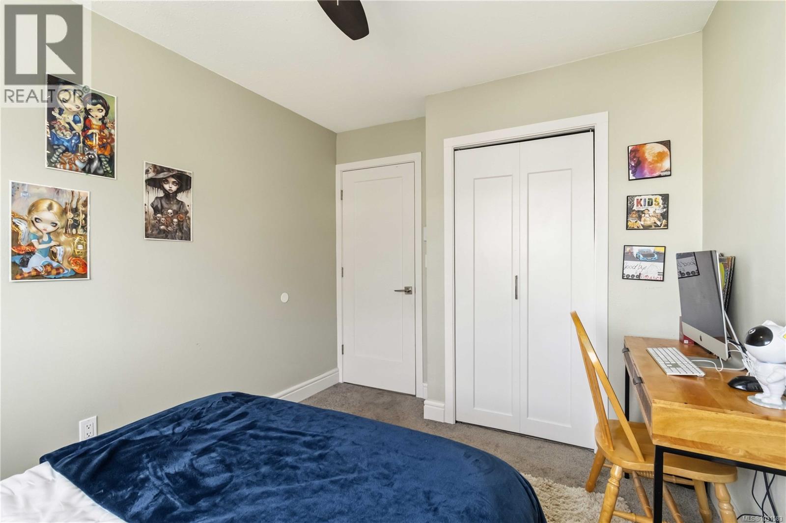 #302 904 Hillside Ave - 29