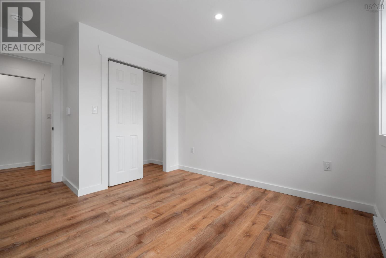 Property 38 of 45 of 30 Cedar Drive