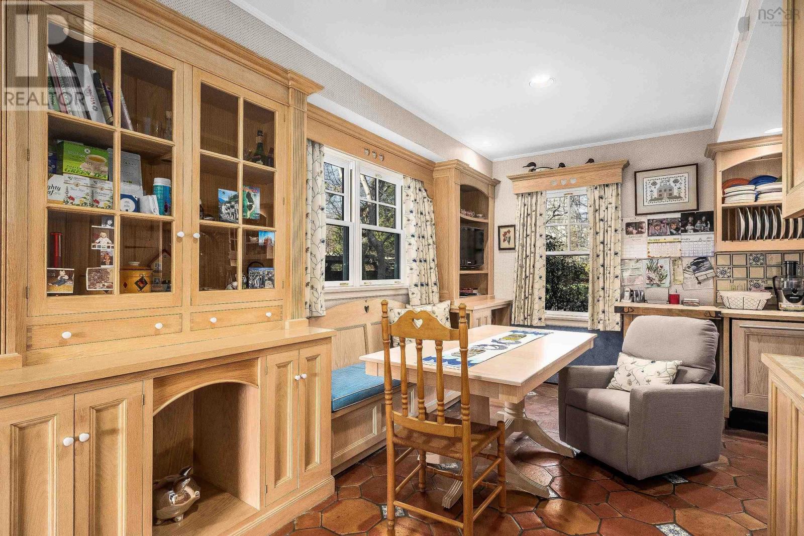 Property 22 of 46 of 1462 Thornvale Avenue, 1445 Birchdale Ave