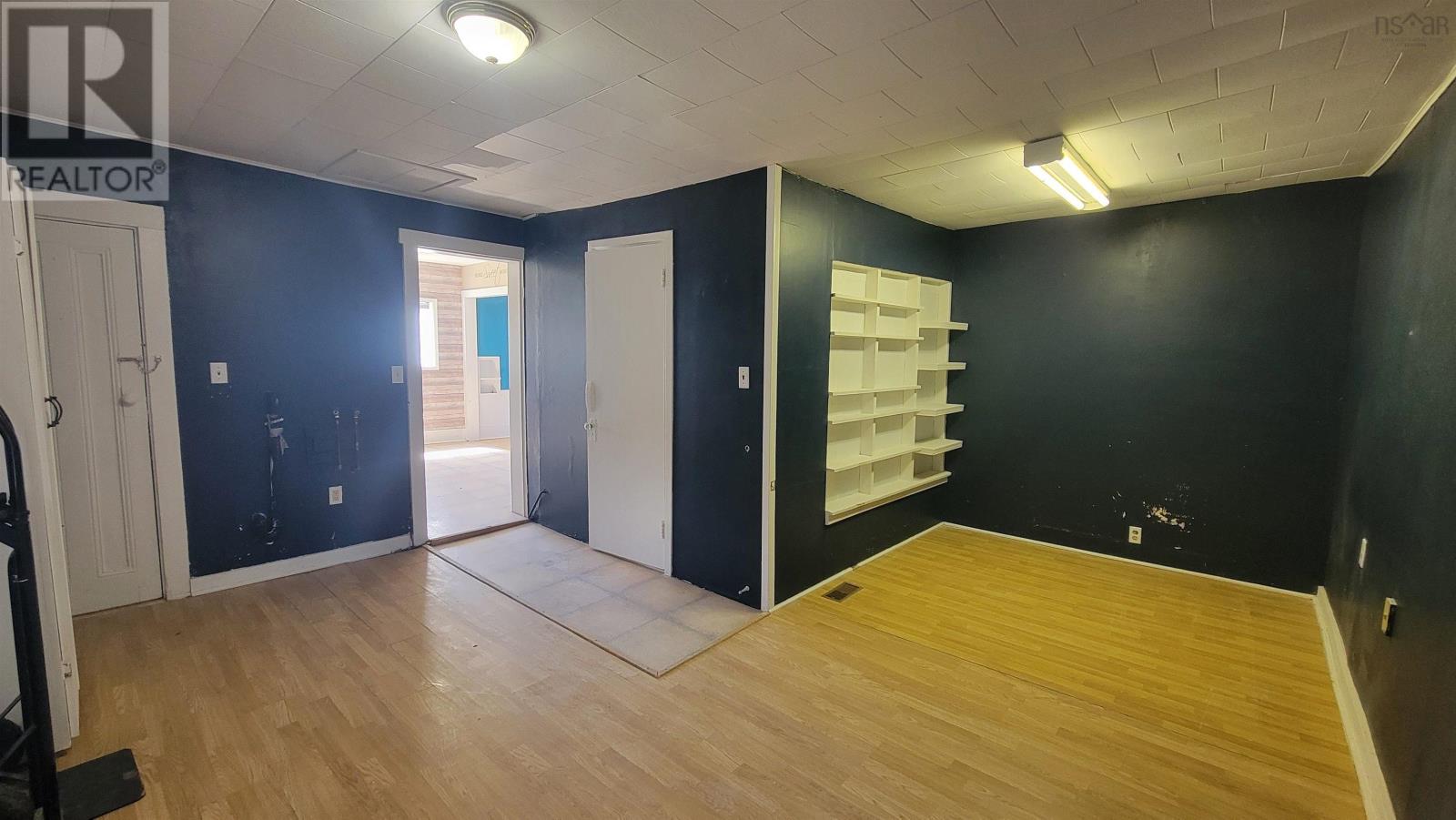 Property 14 of 29 of 2-4 Baker Street