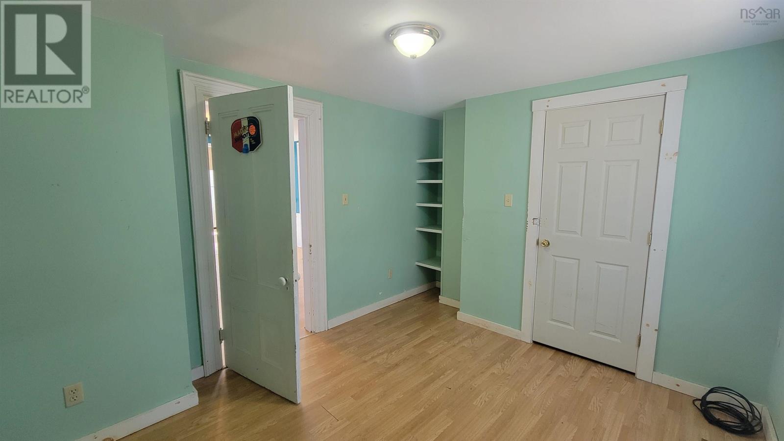 Property 17 of 29 of 2-4 Baker Street