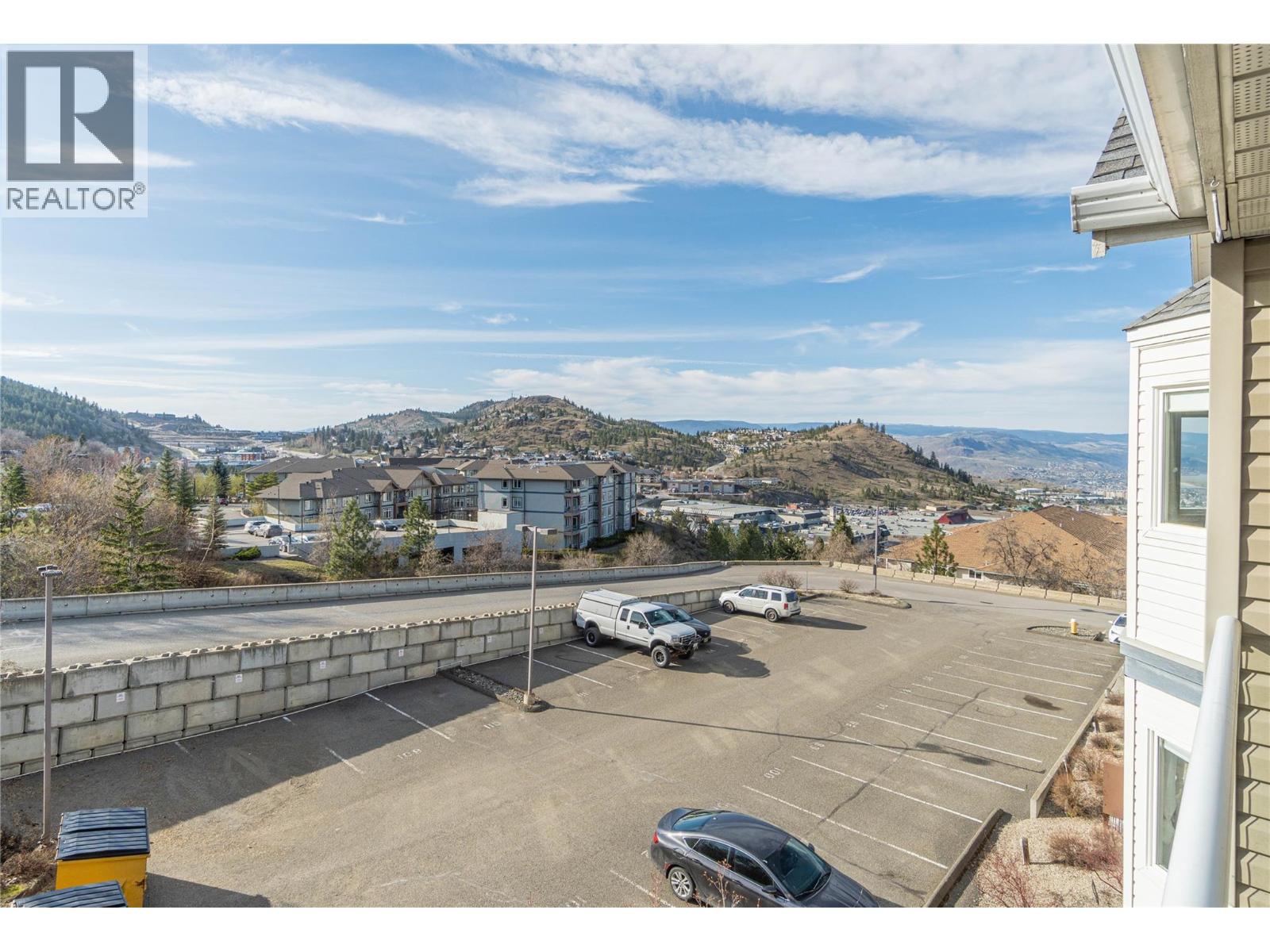 #413 1170 HUGH ALLAN DRIVE - 16