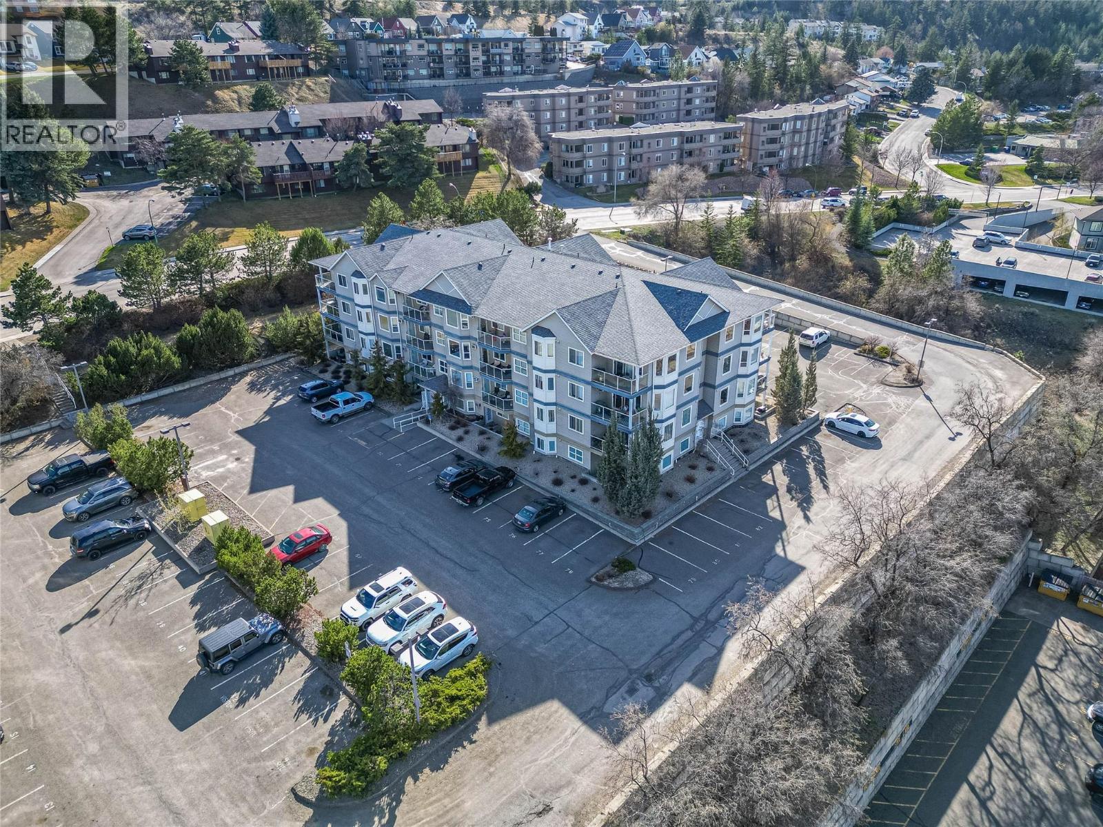 #413 1170 HUGH ALLAN DRIVE - 21