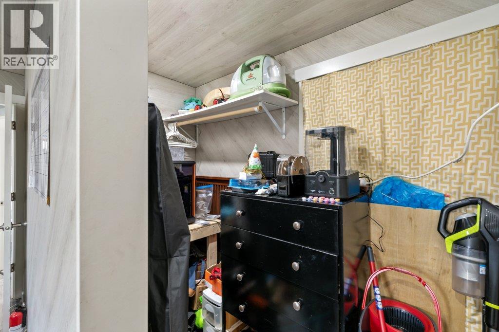 2245 BENNETT ROAD - 23