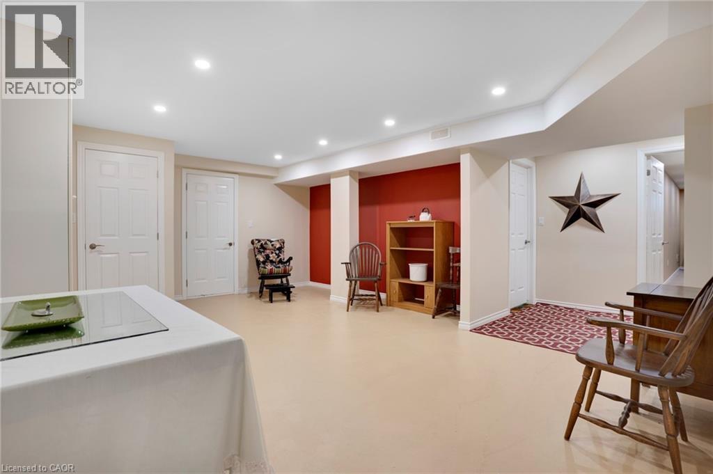121 BUSHMILL Circle, Freelton, Ontario, L8B1A5 — Photo 25