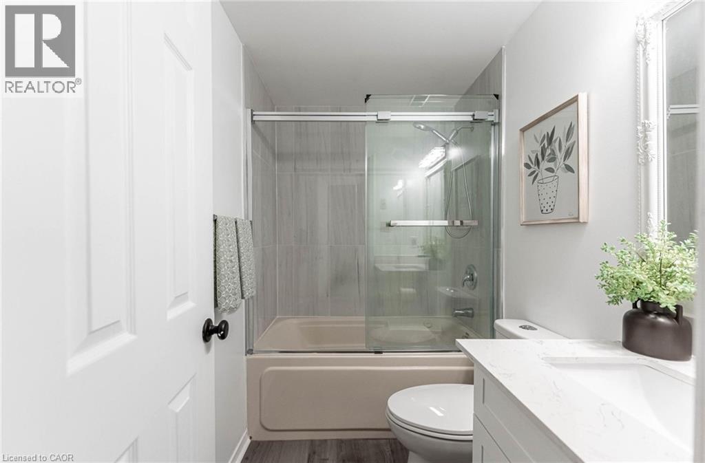 #303 36 JAMES Street S - 12