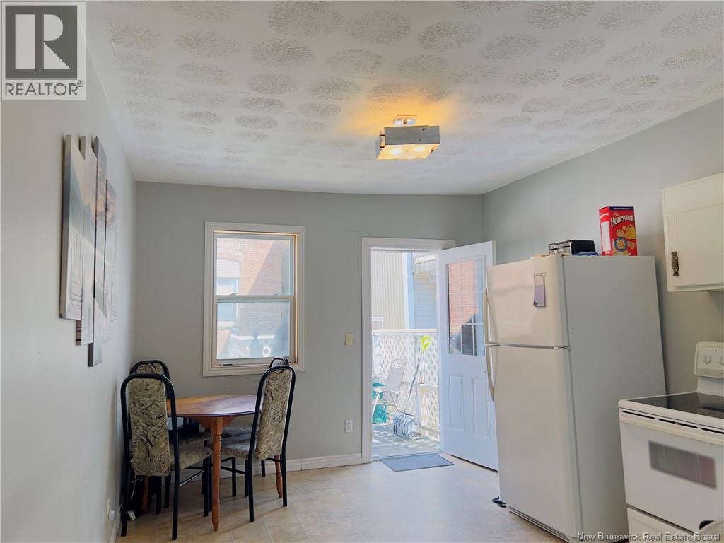146 WENTWORTH - 24