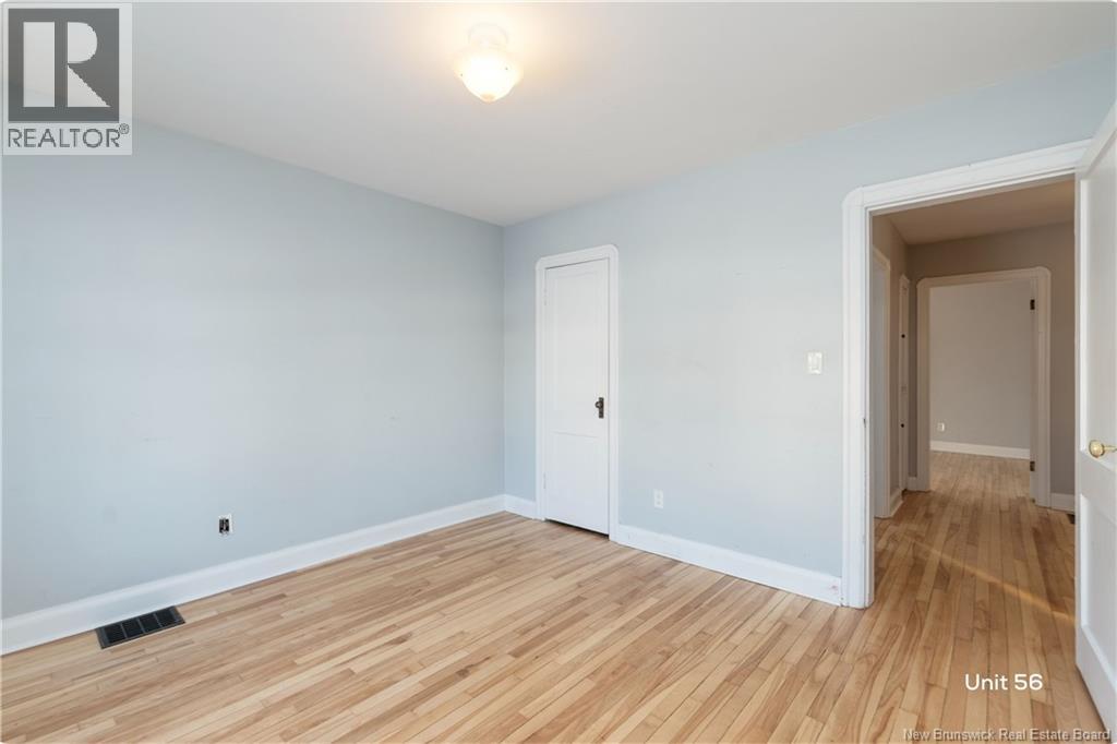 54-56 Kensington Drive - 40