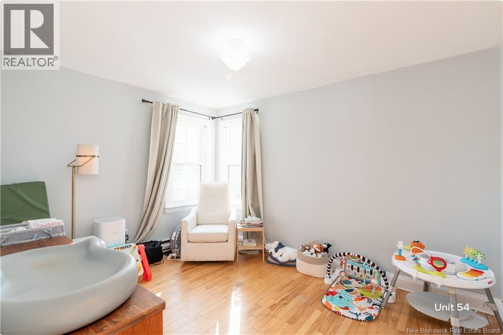 54-56 Kensington Drive - 10