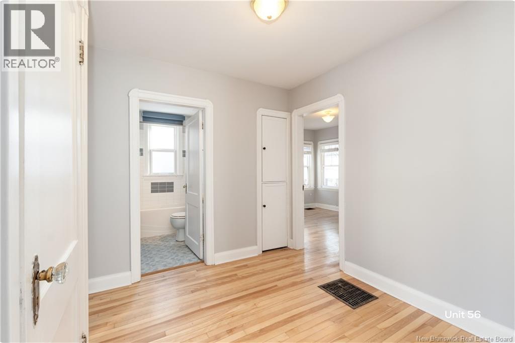 54-56 Kensington Drive - 41