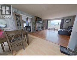 4pc Ensuite bath - 1530 21 Highway, Creston, BC V0B1G2 Photo 13