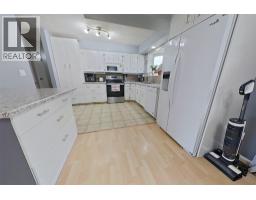 4pc Bathroom - 1530 21 Highway, Creston, BC V0B1G2 Photo 11