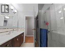 Great room - 1530 21 Highway, Creston, BC V0B1G2 Photo 18
