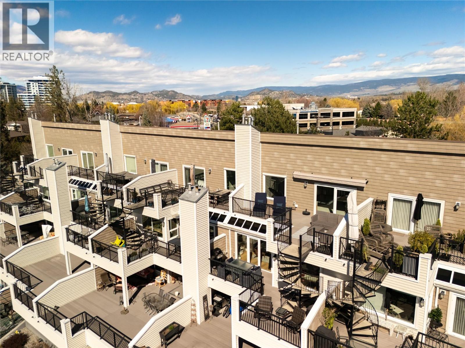 305 4004 Bluebird Road, Kelowna