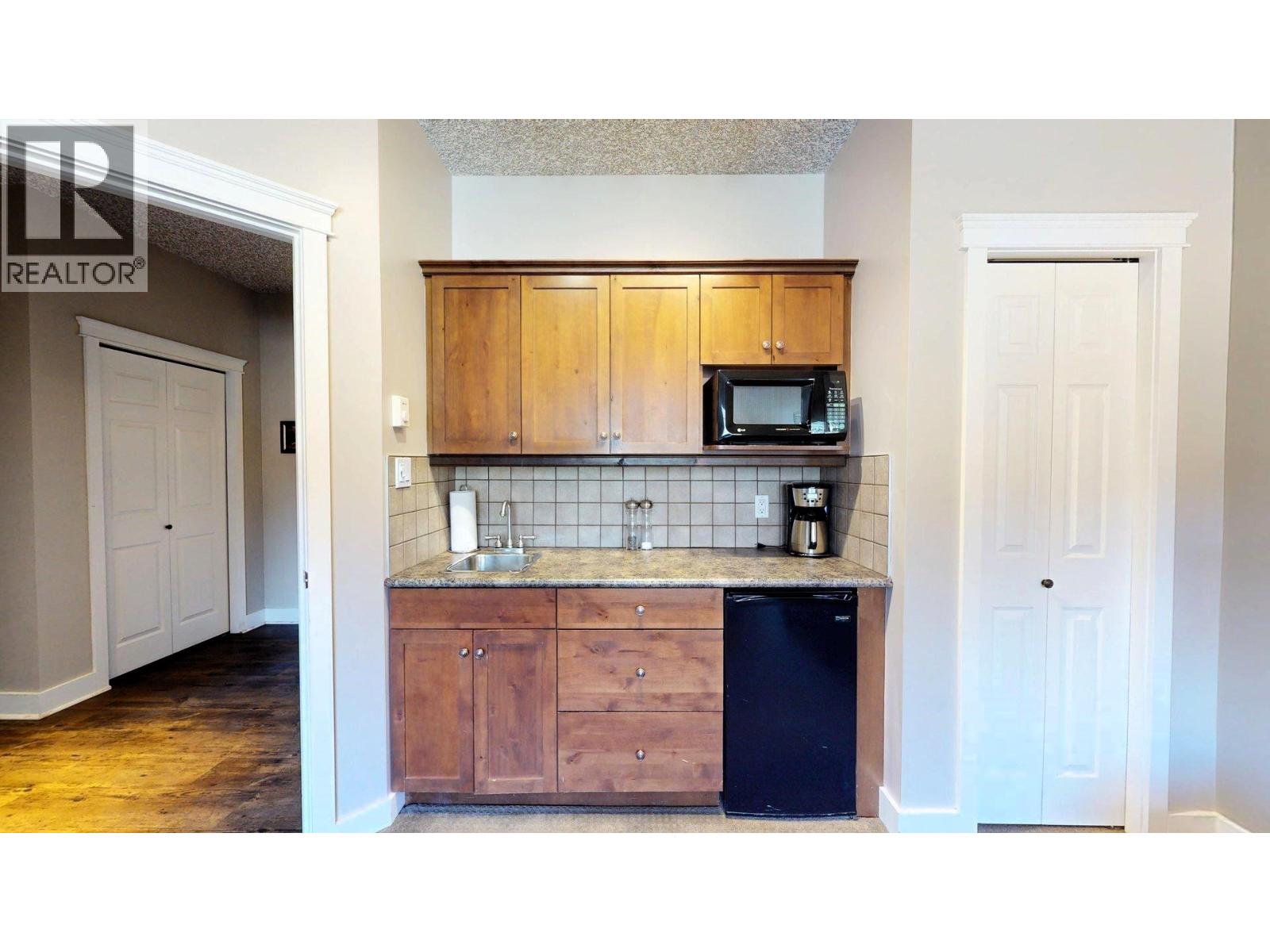 #413 B 400 BIGHORN BOULEVARD - 42