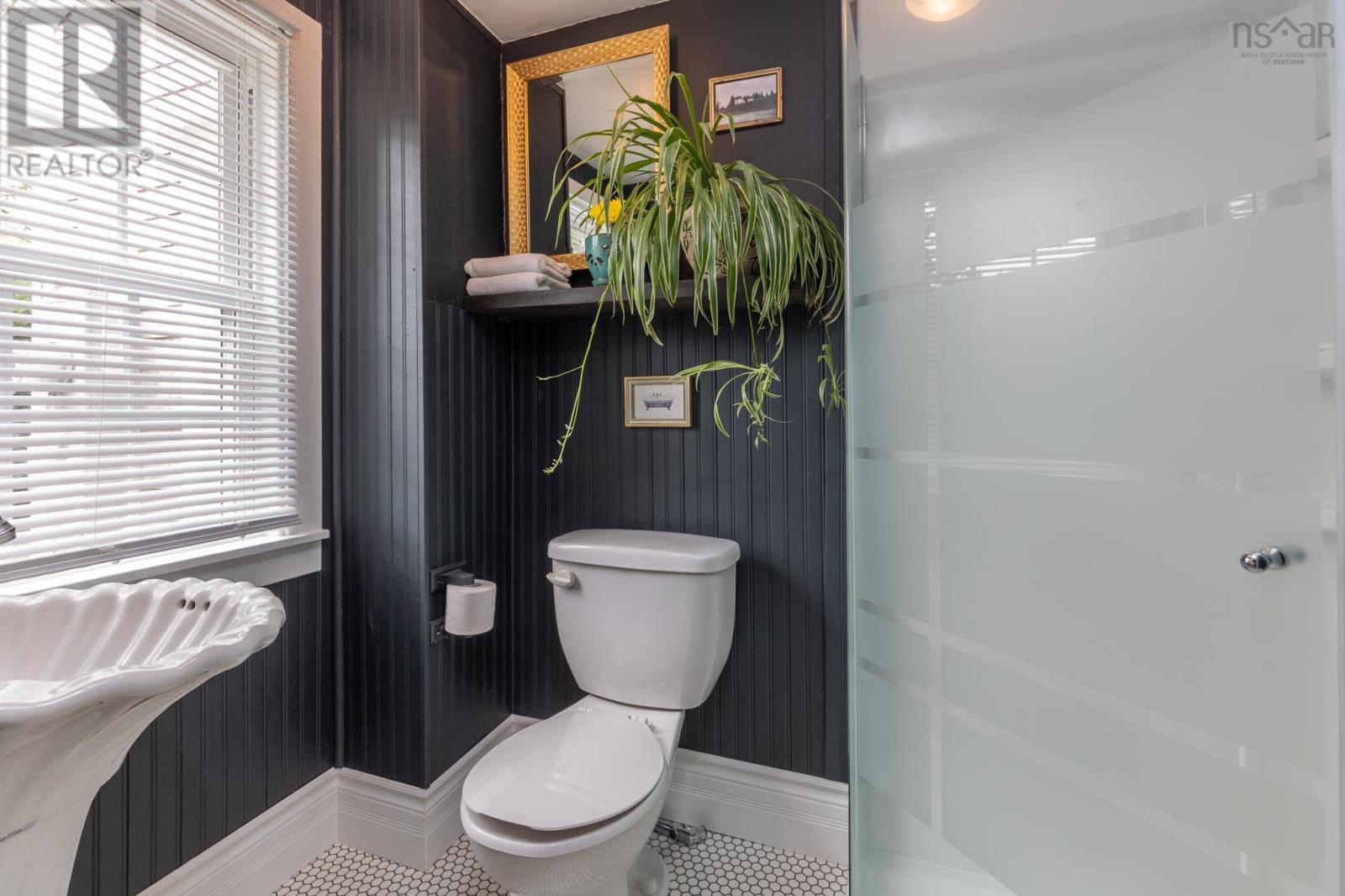 Property 18 of 41 of 61 Horatio Wood Road