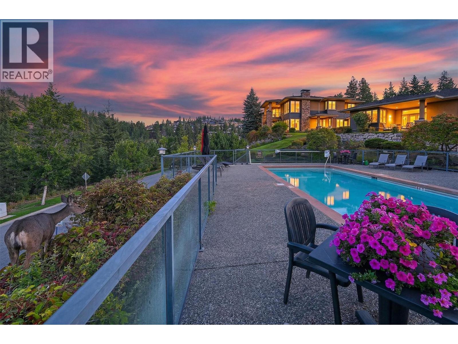 4 101 Falcon Point Way, Vernon